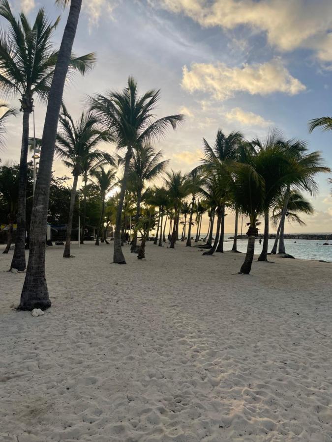 Plage St-Anne T2 Balcon Sainte-Anne  Buitenkant foto